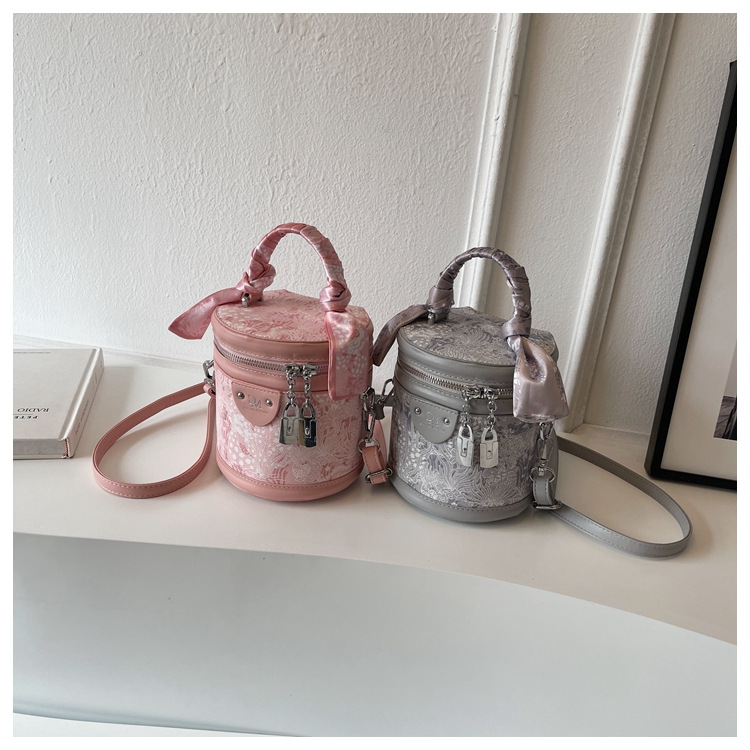 Popolare borsa a secchiello ricamata per la moda femminile, borsa leggera di lusso, borsa a cilindro, borsa da donna versatile e di lusso_voghion.com