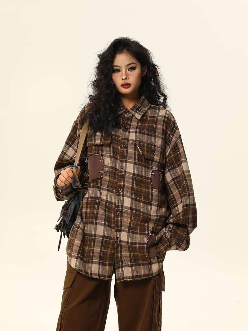 Camicia a quadri a maniche lunghe alla moda in stile americano Wild Azi per donna con design di patch rovinate_voghion.com