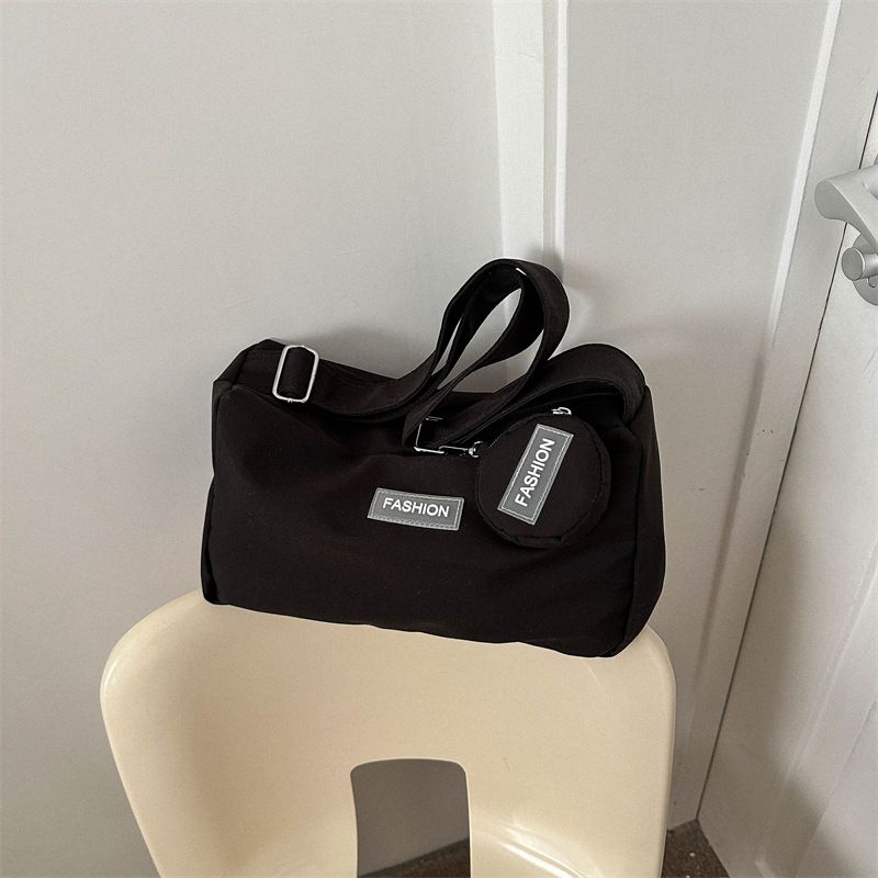 Nuova borsa a tracolla rossa 2023 per donna, design di nicchia con tracolla larga, borsa a tracolla singola casual_voghion.com