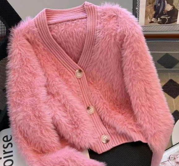 Modischer Kurzmantel; Stilvolle weiche und kuschelige Strickjacke; Schlankheitspullover_voghion.com