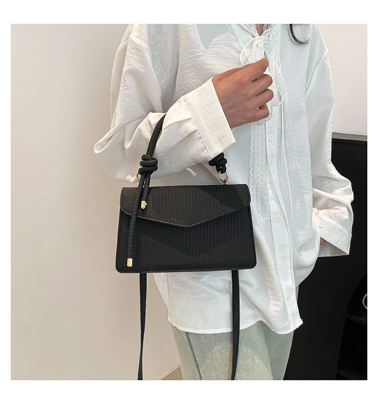 Mode im westlichen Stil Handtasche Tasche weibliche 2025 neue lässige einfache Schulter geschlungen Pendler kleine Tasche_voghion.com