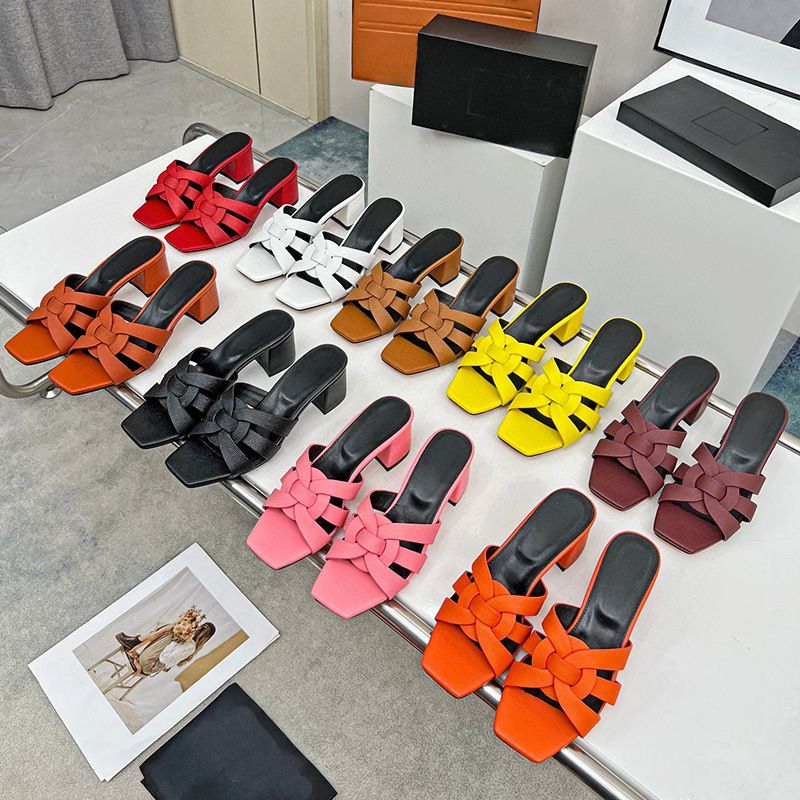 Sommer Große Größe Flache Quadratische Zehen Lässig Hohl Strand Hausschuhe Damen Slides Sandalen_voghion.com