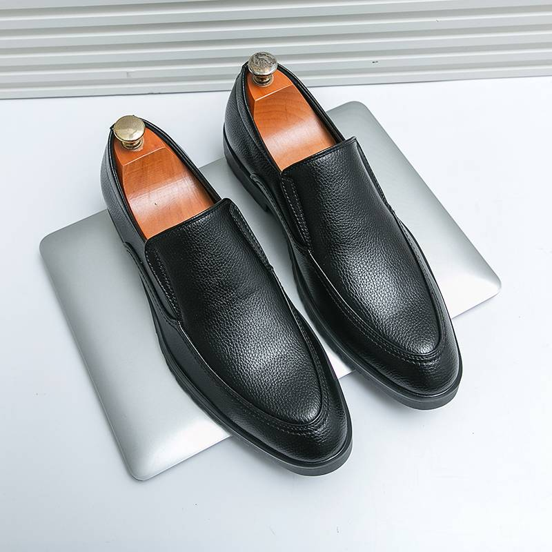 Neue, hochwertige, spitze Freizeitschuhe aus Leder für Herren, Hochzeitsschuhe mit Bullock-Fransen, ein Slip-on-Rindsledersohle, Stylist-Modeschuhe_voghion.com