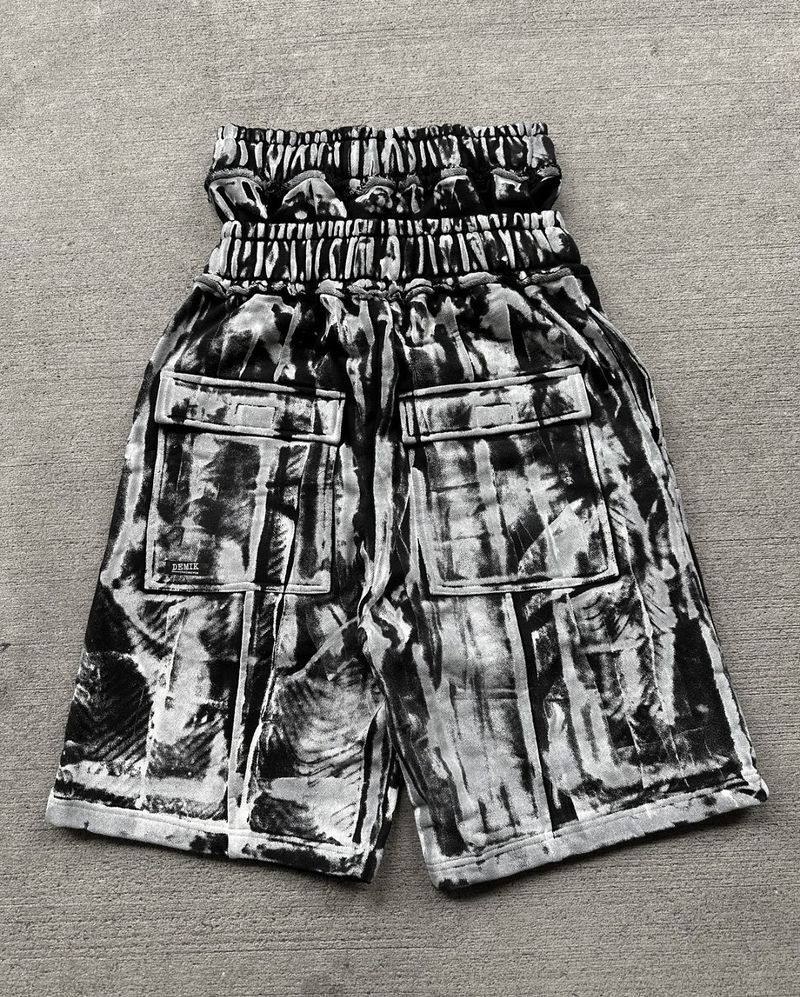 Felpa con cappuccio unisex pesante con cerniera staccabile e stampa distopica: un capo streetwear essenziale per l'inverno_voghion.com