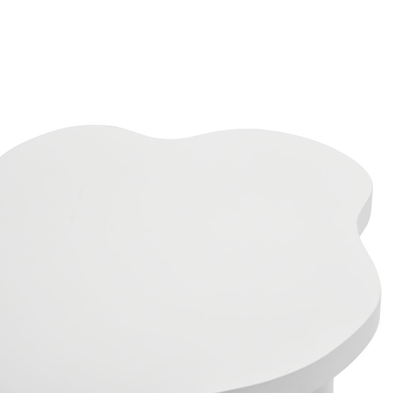 Wolken-Couchetisch, Table basse blanche moderne pour le salon, table d'appoint d'intérieur de dessin animé irrégulier, Beistelltisch à 3 pieds (blanc)_voghion.com