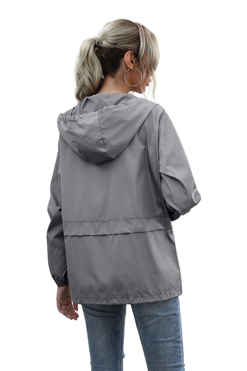 Chaqueta impermeable ligera con capucha y cremallera para mujer para senderismo al aire libre, disponible en stock_voghion.com