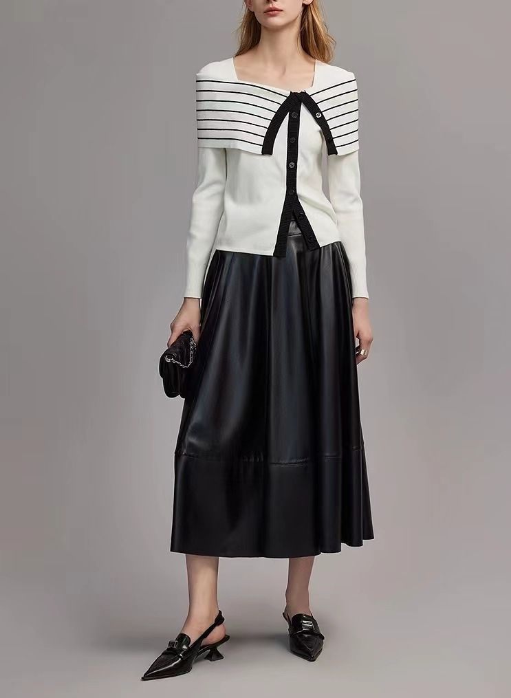 Women's Clothing Black And White Striped Two Piece Slim Wool Sweater New Design Temperament Sweater_voghion.com