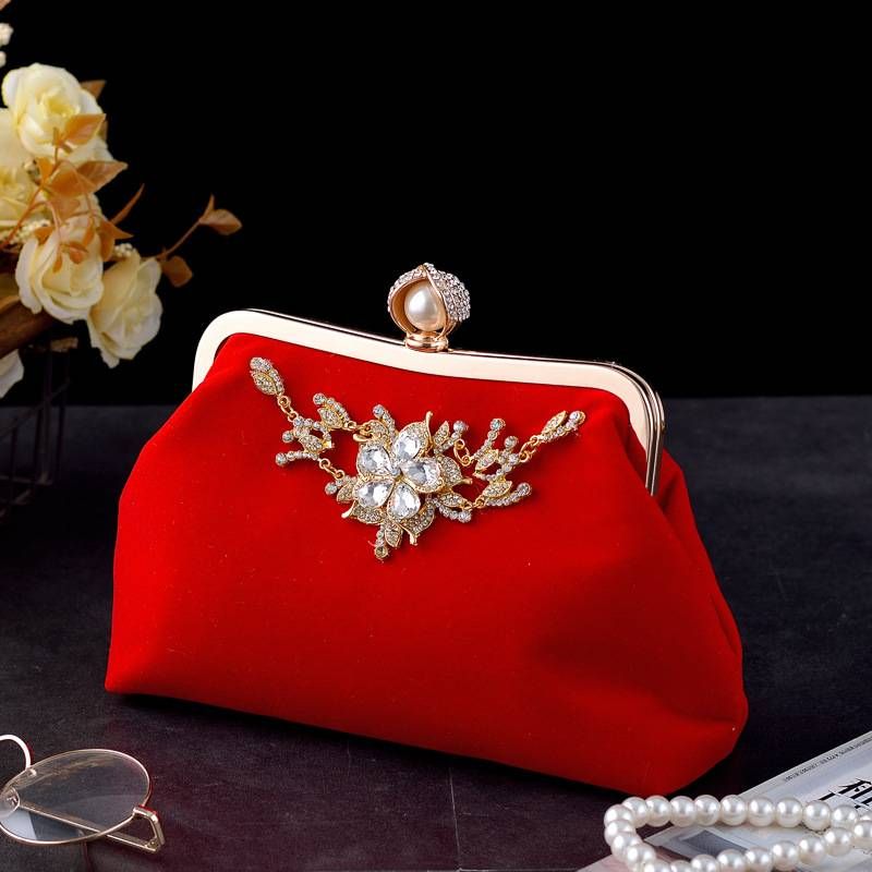 Pochette de soirée luxueuse ornée de strass et dotée d'une bandoulière chaîne, élégante pochette de mariage pour les mariées et les robes qipao_voghion.com
