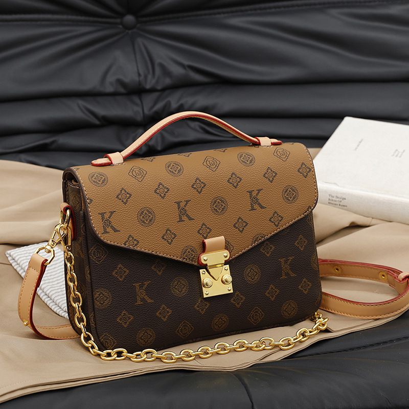 Borsa a tracolla piccola quadrata con catena, nuova moda, vintage, di alta qualità, leggera e di lusso, modello Postman 2025_voghion.com