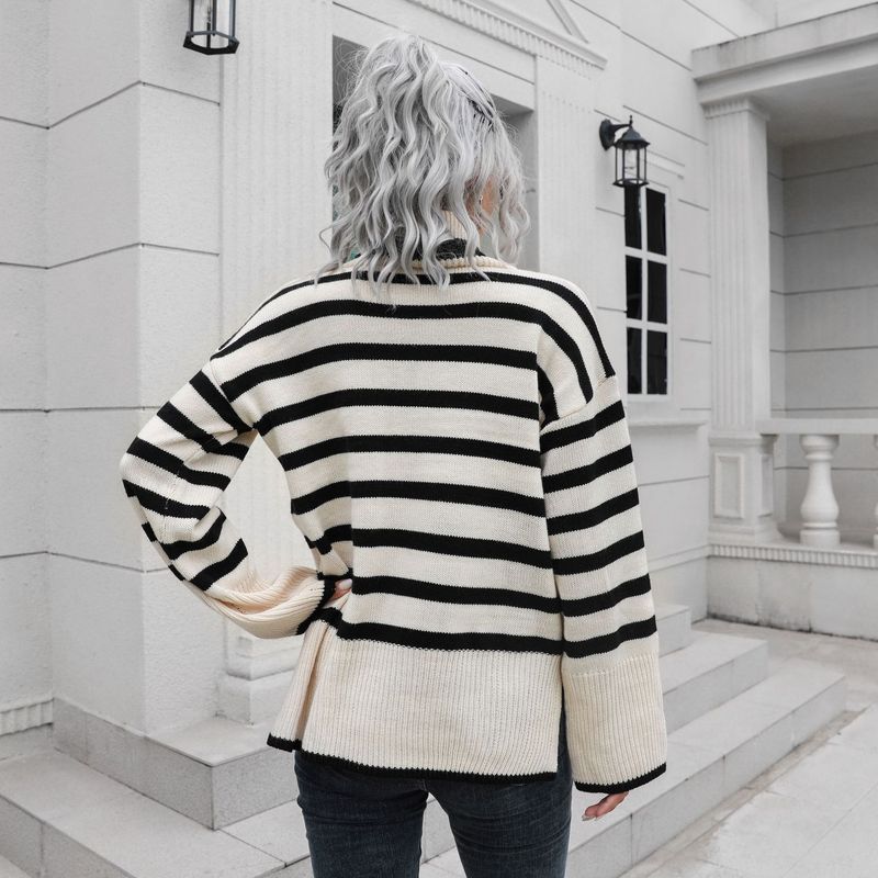 Women's mid-length sweater with striped side slit turtleneck_voghion.com