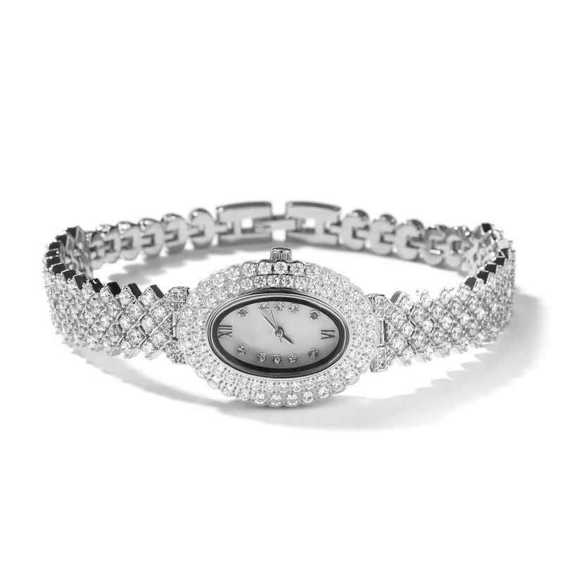 Mode Casual Dameshorloge Licht Luxe Niche Ovale Wijzerplaat Ingelegd Zirkoon Quartz Horloge_voghion.com