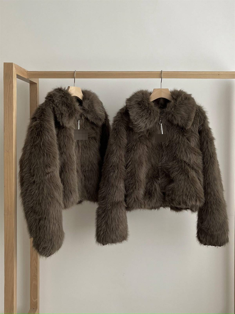Korean-Inspired Faux Fur Coat For Women – Luxurious & Eco-Friendly Winter Outerwear With Plush Collar (White/Khaki, One Size)_voghion.com