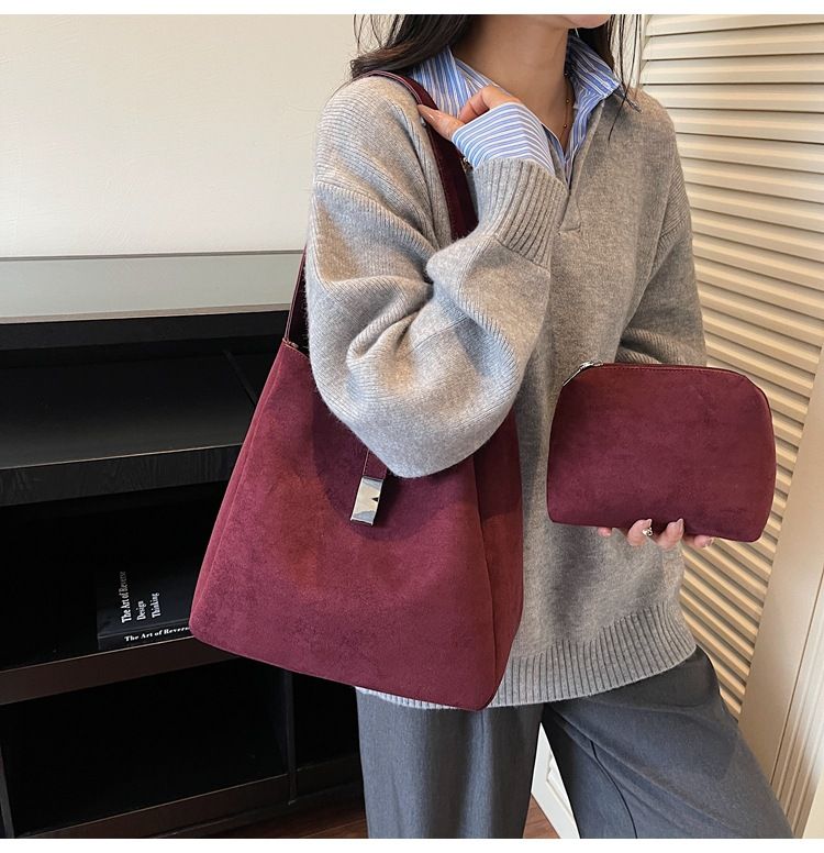 Stylish Suede Shoulder Bag For Women - Vintage Inspired Bucket Bag With Magnetic Closure, Spacious Interior For Daily Use Commuter Bucket Bag_voghion.com