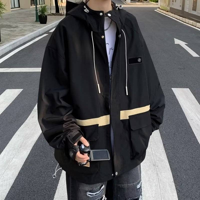 Wasserdichte Windjacke für Herren – Leichter Outdoor-Mantel mit Kapuze für Wandern & Streetwear (Schwarz/Beige)_voghion.com