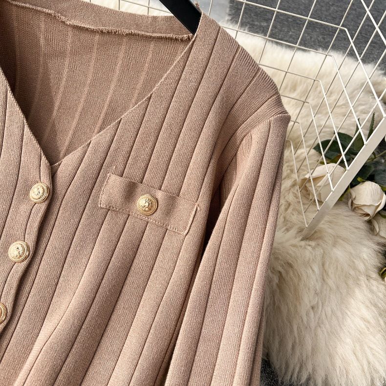 Women's Clothing Metal Buckle Vest Versatile Knitted Cardigan Wide Leg Pants Fashion Three Piece Set_voghion.com