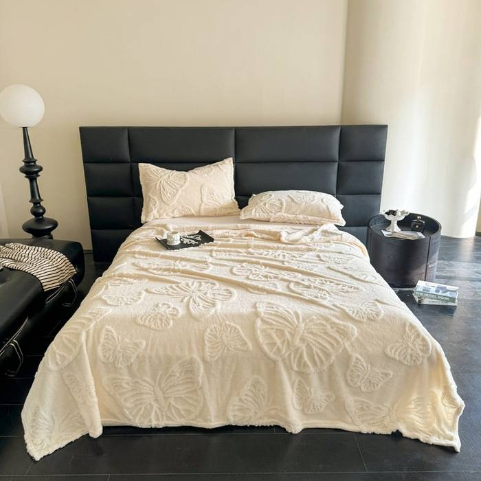 Taft Reine Farbe Samt Jacquard Multifunktionale Decke Schmetterling Stil Verdickt Bett Blatt Geschenk_voghion.com