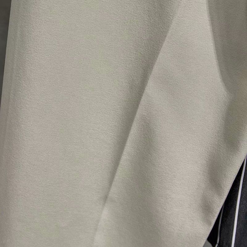 Pantaloni da uomo di design con lo stile di Hong Kong che entra nella moda, pantaloni a gamba dritta per la perdita di peso, pantaloni western drappeggiati casual e alla moda._voghion.com