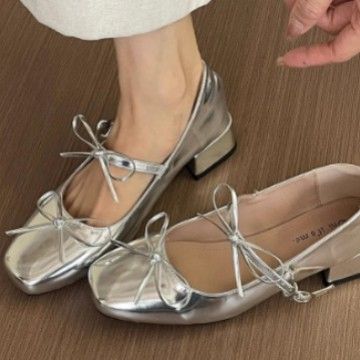 French Style Thick Bottom Middle Heel Patent Leather Ladies 2025 Summer New Shallow Mouth Bow Square Head Mary Jane Small Leather Shoes_voghion.com