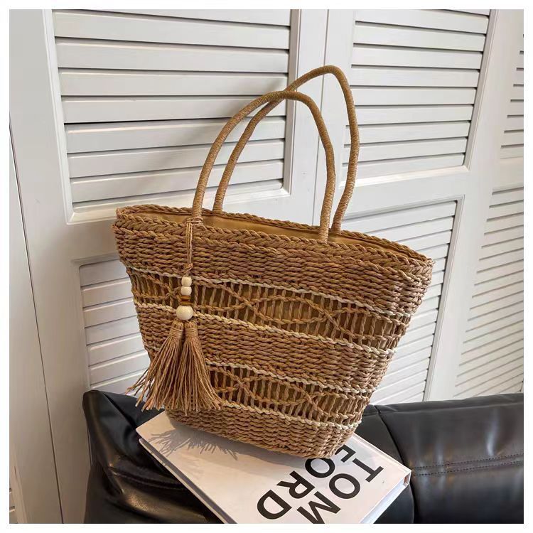 Hollow out paper rope woven bag, fashionable one shoulder grass woven bag, casual women's bag, beach bag with large capacity_voghion.com