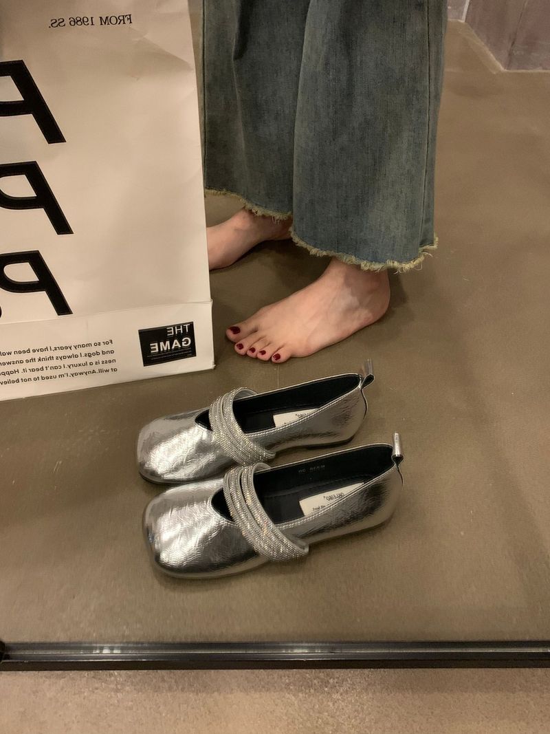 Strass mit Ballett-Mary-Jane-Schuhen, quadratischer Kopf im Frühling und Herbst, flacher Mund, vielseitige, flache französische, sanfte Einzelschuhe_voghion.com