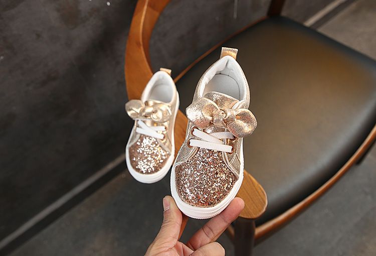 Scarpe casual con suola morbida per studenti primavera e autunno, versione coreana estiva 2024 per bambine, con fiocco di paillettes_voghion.com