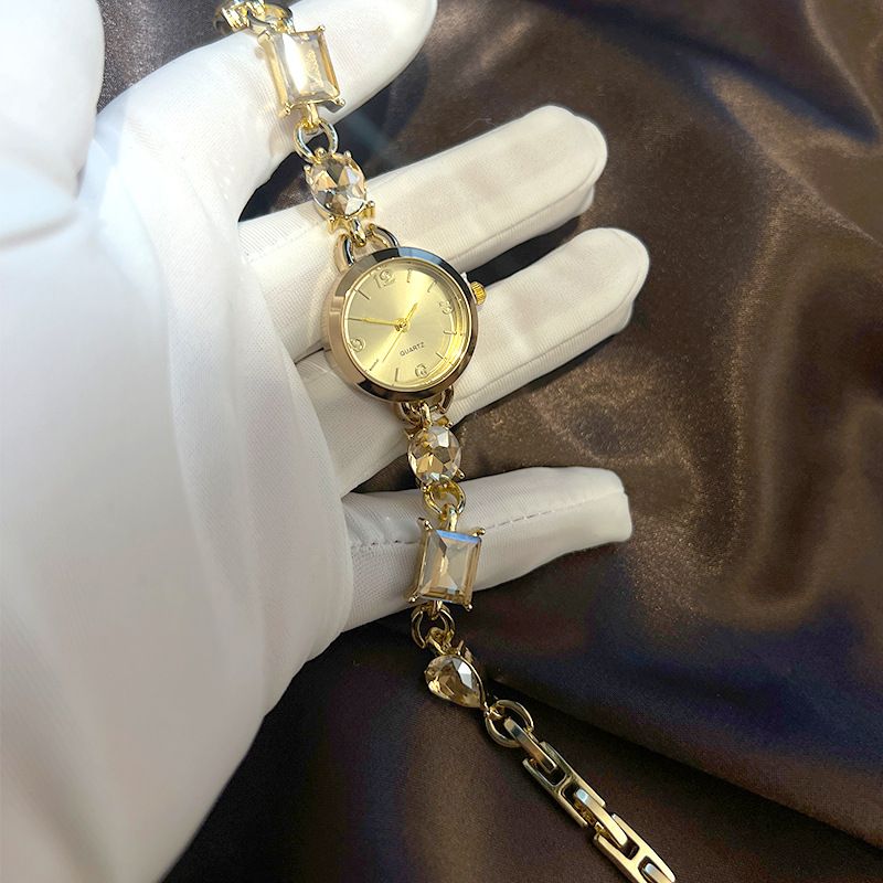 Ocean Thema Quarz Exquisite Armbanduhr mit Diamantbesatz, luxuriöse, mehrfach verstellbare Damenuhr, für den Alltag, Geburtstag, Jahrestag, Valentinstag, Geschenk_voghion.com