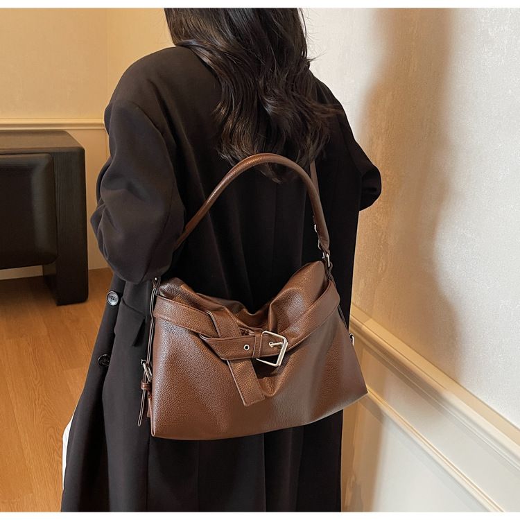 Sac fourre-tout tendance pour femme, grande capacité, en PU souple, avec fermeture éclair, pour un usage quotidien, disponible en noir, beige, marron et argent._voghion.com