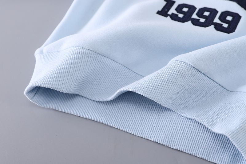 Completo due pezzi con felpa e pantaloni per bambini, motivo: orsetto inglese, primavera/autunno 2025_voghion.com