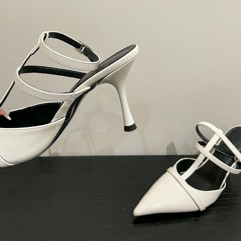 Talons hauts pointus noirs bordeaux pour femmes avec bretelles en forme de T et sandales à air arrière_voghion.com