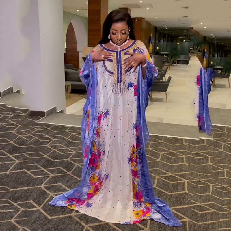 Vêtements pour femmes, vêtements de style ethnique africain, grande jupe trapèze en mousseline de soie, impression numérique à diamant chaud et lourd avec groupe intérieur_voghion.com