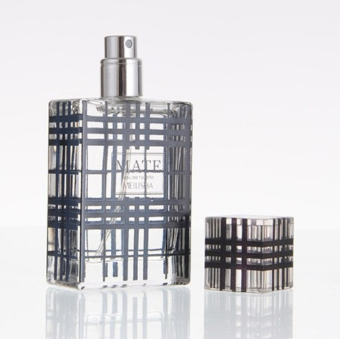Blumig-fruchtiges Unisex-Eau de Toilette – Zitrus- und Jasminduft | Langanhaltendes Körperspray für Damen und Herren | Geschenkset mit Reisetasche_voghion.com