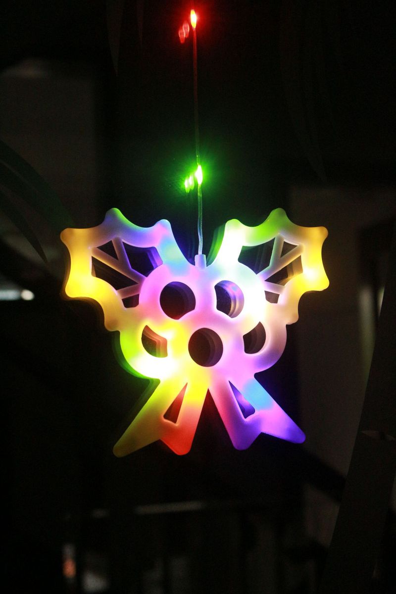 Luci natalizie a LED per finestre OLDSIXTH con ventose - 30 forme festive_voghion.com