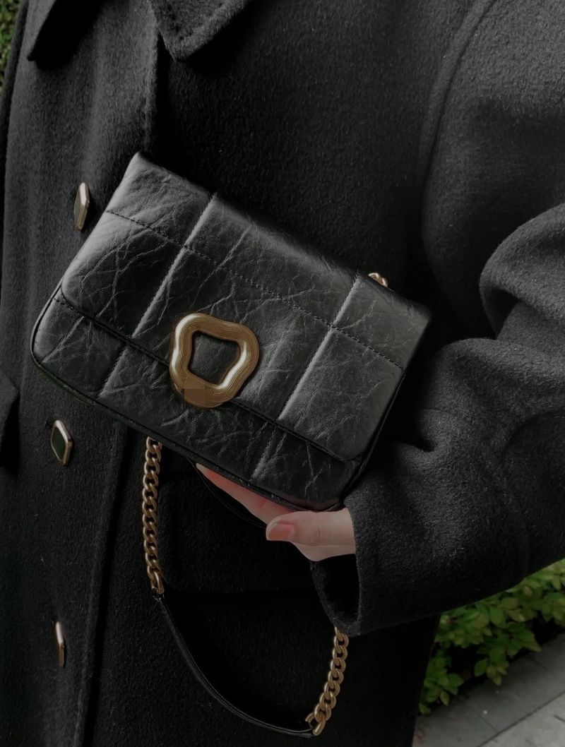 Songmont Chocolate 2024 Nouveau sac fourre-tout en cuir de vache pour femme avec chaîne pour téléphone portable, petit sac carré à bandoulière_voghion.com