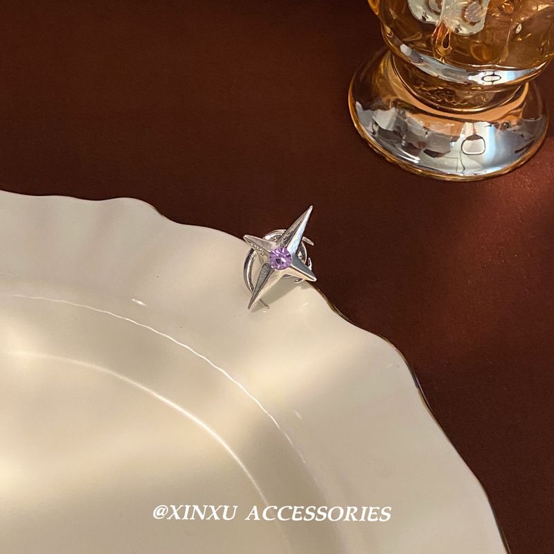 Love and Deep Sky Shen Xing Rückkehr zum gleichen Stil Abgeleitete Peripherie-Metall-Anime-Persönlichkeit Kleine modische Brosche_voghion.com