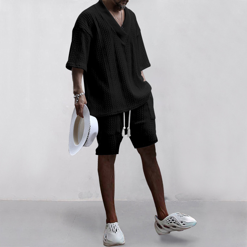 Herrenbekleidung: Lässiger Jacquard-Anzug für Herren, Sommer, lockere Kurzarm-T-Shirt-Shorts, Sportanzug mit V-Ausschnitt, zweiteiliger Anzug für Herren_voghion.com