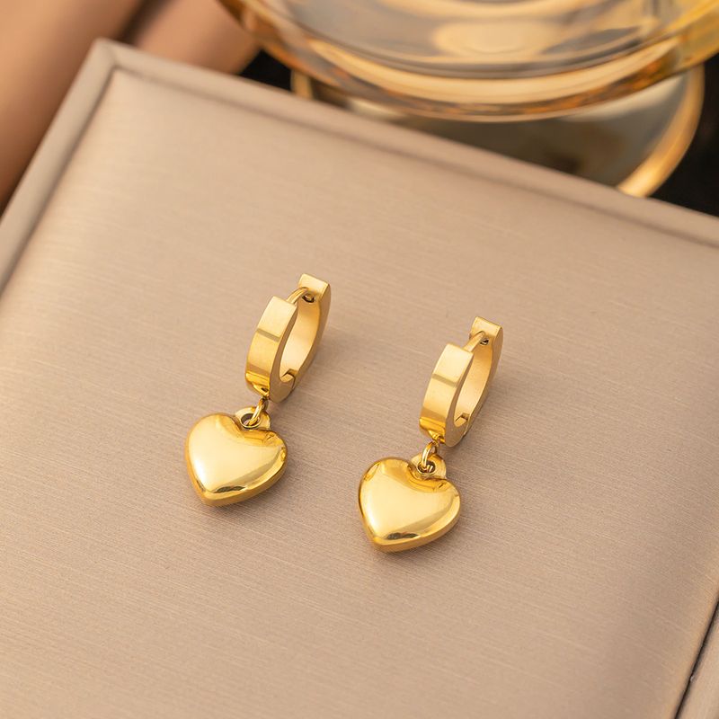 Stainless steel metal necklace set, fashionable, luxurious, high-end peach heart earrings_voghion.com