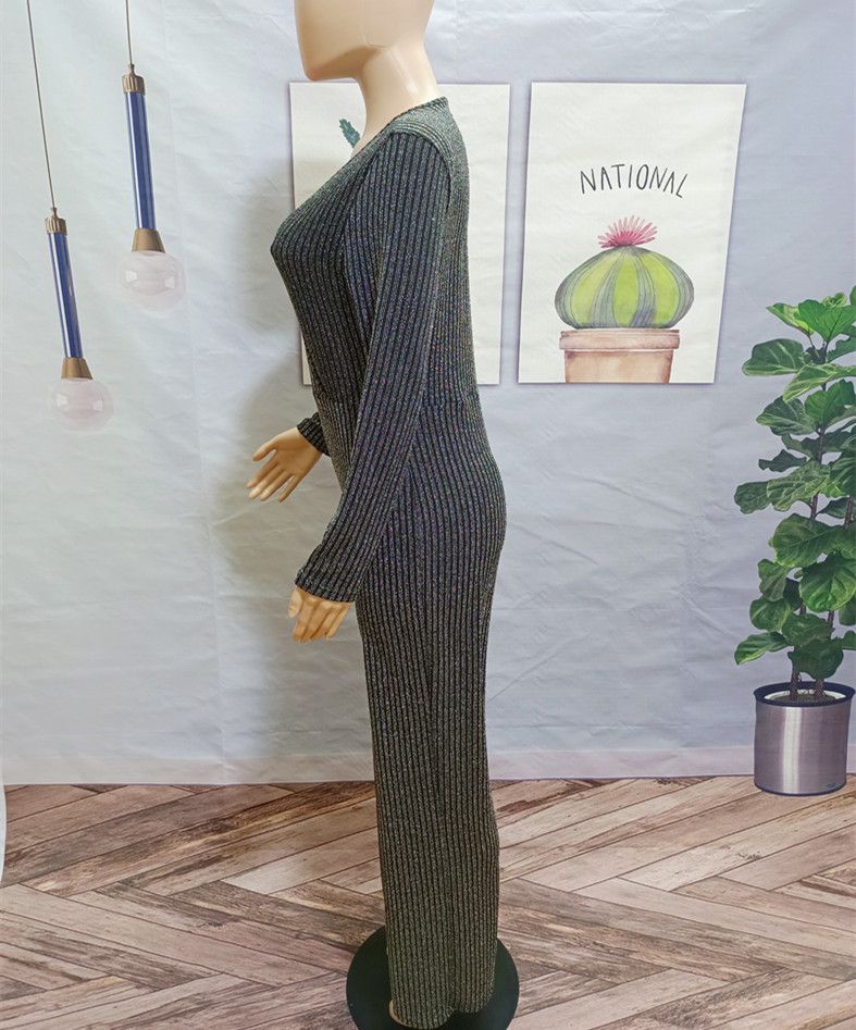 Roupas femininas macacão de seda dourada e prateada com pernas largas e decote em V profundo e reto brilhante_voghion.com