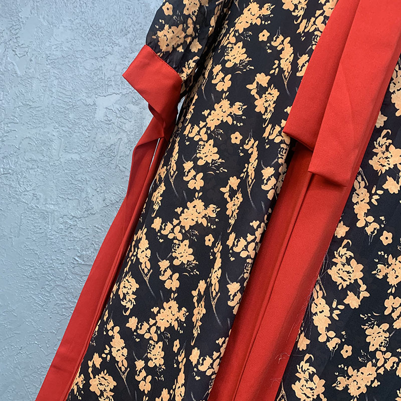 Women's digital printed suit with cape and robe paired with printed loose wide-leg pants and trousers with belt_voghion.com