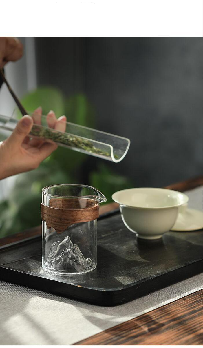 Japanese-Style Borosilicate Glass Fairness Cup Set - 450ml & 350ml Wooden Holder Options, Minimalist Tea Serving Pitcher With Built-in Strainer_voghion.com