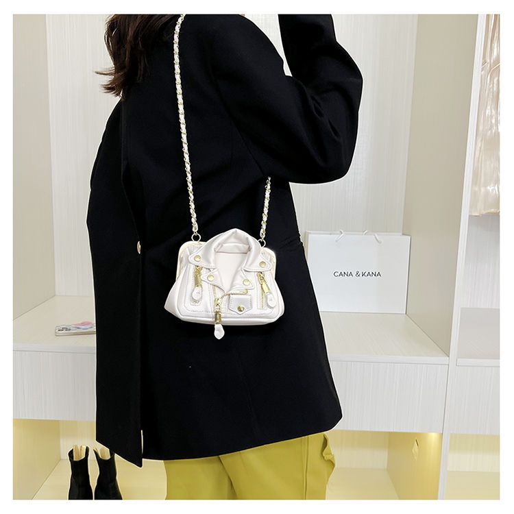 Piccola borsa personalizzata per le donne nel 2022, nuovo design di nicchia, borsa per abbigliamento unica, borsa a tracolla con catena ins alla moda_voghion.com