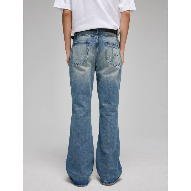 Herrenbekleidung Eisblaue gewaschene Retro-Hose mit Wasserripple-Mikro-Schlagjeans im neuen Stil mit abgenutzten Katzenschnurrhaaren im Retro-Stil_voghion.com