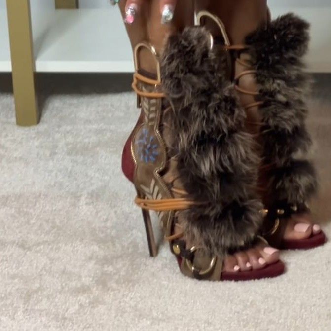 Fashion Metal Buckle Strap Color Block Furry Stiletto Sandals Women Sexy Heels_voghion.com