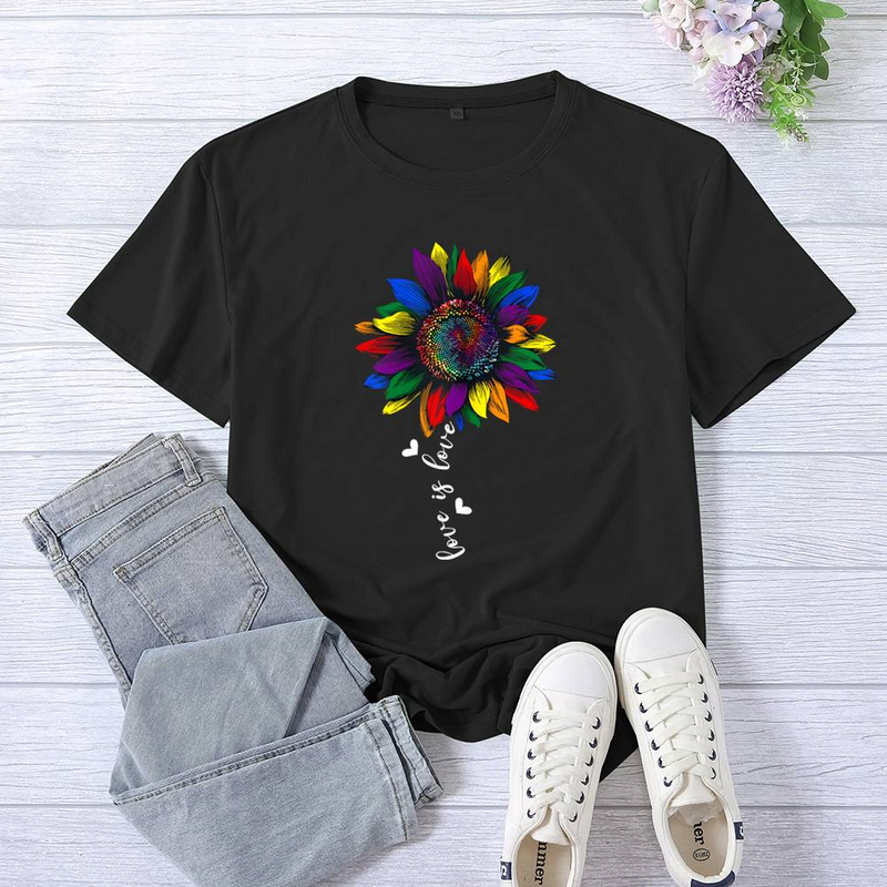 Das Damen-T-Shirt „Love Is Love“ von Rainbow Sunflower ist eine coole Möglichkeit, mehrere Lieben zu tragen_voghion.com