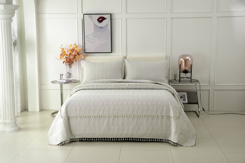 CG22 Bettbezug-Set mit Quasten und Karomuster, geeignet für Schlafzimmer und Wohnzimmer (1 x Tagesdecke + 2 x Kissenbezüge, ohne Bettdecken- oder Kissenkern)_voghion.com