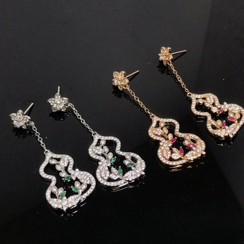 Designer's Classic Women's Full Diamond Vine Gourd Earrings Rose Gold Hollow Diamond Pendant Ruby Light Luxury Earrings Earrings_voghion.com