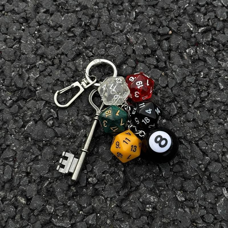 Gothic Steampunk Dice Keychain - Vintage Alloy Multi-Element Keyring For Bags, Waist & Backpack - Unique 3D Design Accessory (Sizes 7-11)_voghion.com