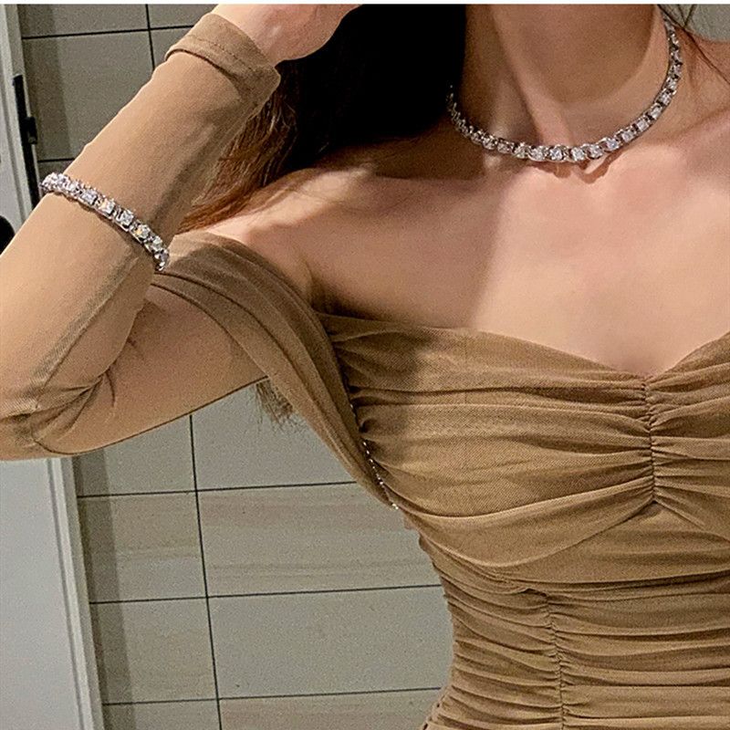 Braccialetto con catena per clavicola personalizzato in zircone alla moda e versatile, forcina per capelli con zircone bianco super luminoso, versatile fermaglio per capelli, tendenza femminile_voghion.com