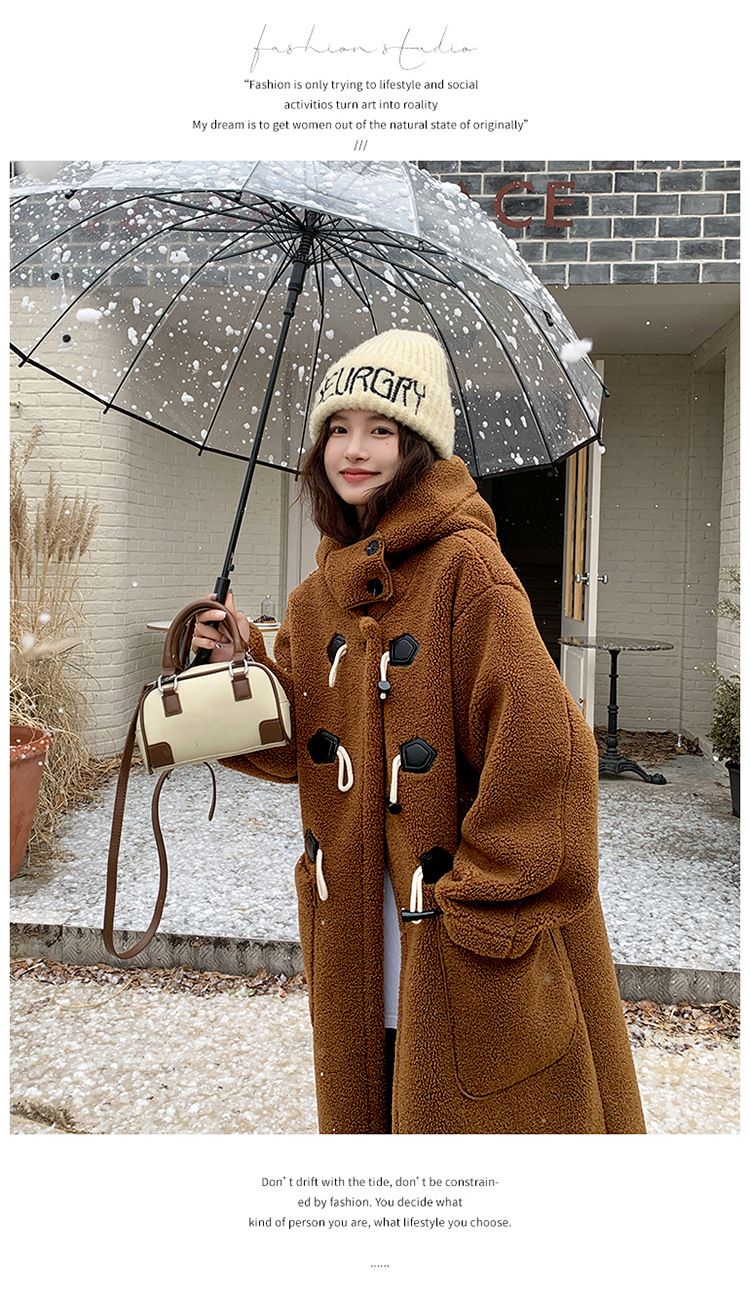 Luxuriöser Kunstpelzmantel mit Kapuze für Damen – extralange Winterjacke mit weichem Sherpa-Futter, eleganten Knopfdetails und übergroßer Passform_voghion.com