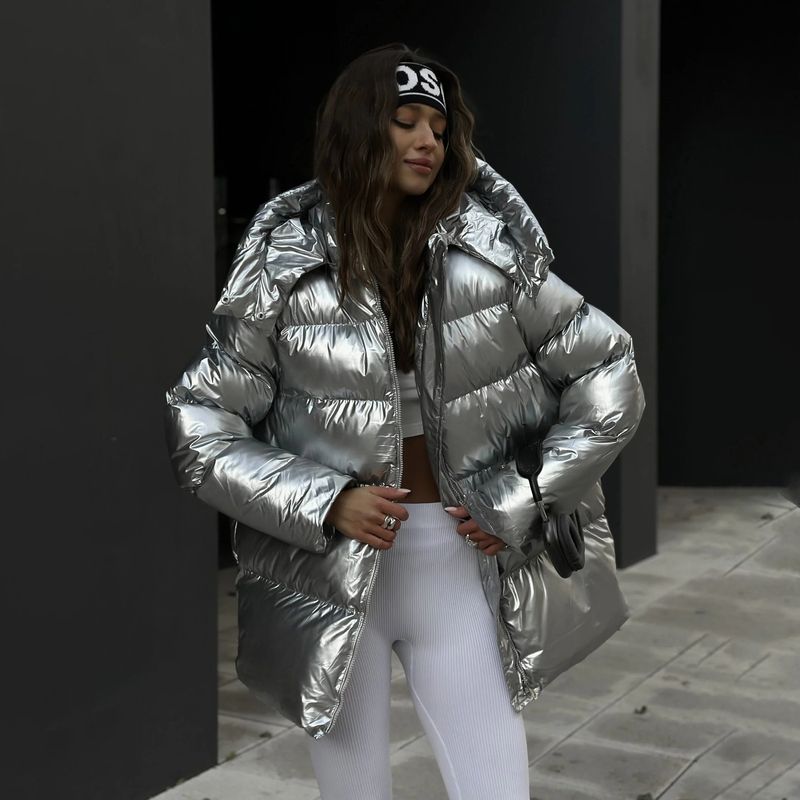 Lasergeschnittene Steppjacke für Damen mit abnehmbarer Kapuze – glänzendes Metallic-Finish | Oberbekleidung für Winter und Herbst (Pink/Silber/Schwarz, S/M/L)_voghion.com