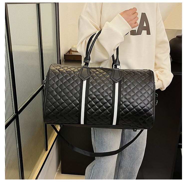 Borsone da viaggio in PU resistente con design impermeabile, grande capacità 20-35 litri, elegante borsa a tracolla multiuso per palestra, viaggi del fine settimana_voghion.com